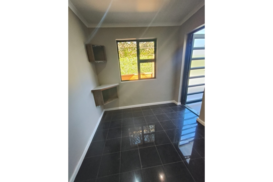 To Let commercial Property for Rent in Berea Eastern Cape